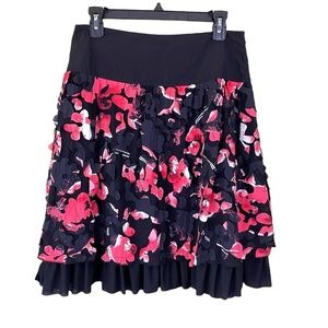 Spanner Floral‎ Appliquéd Skirt Black and Dark Pink